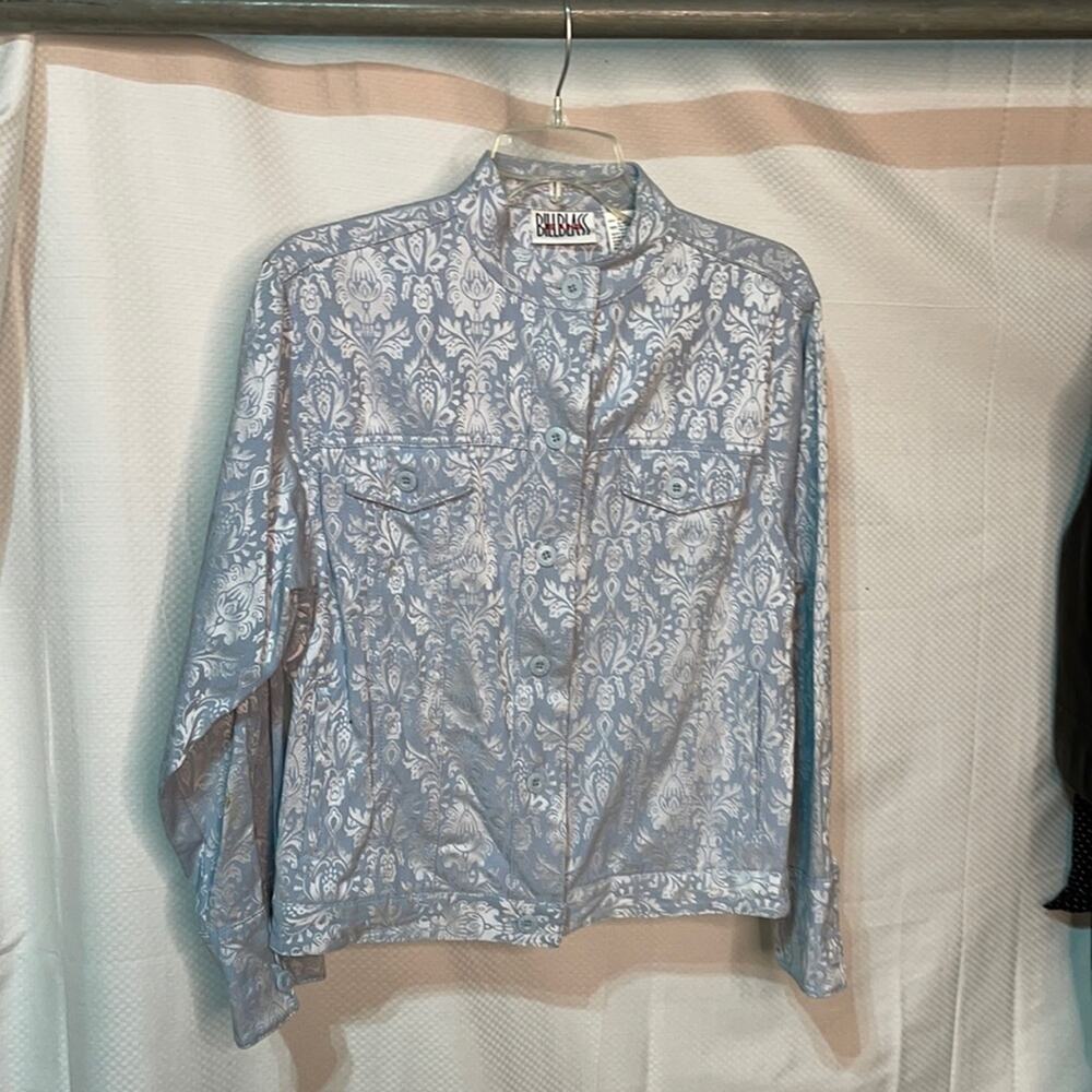Bill Blass M blue white pattern jacket euc